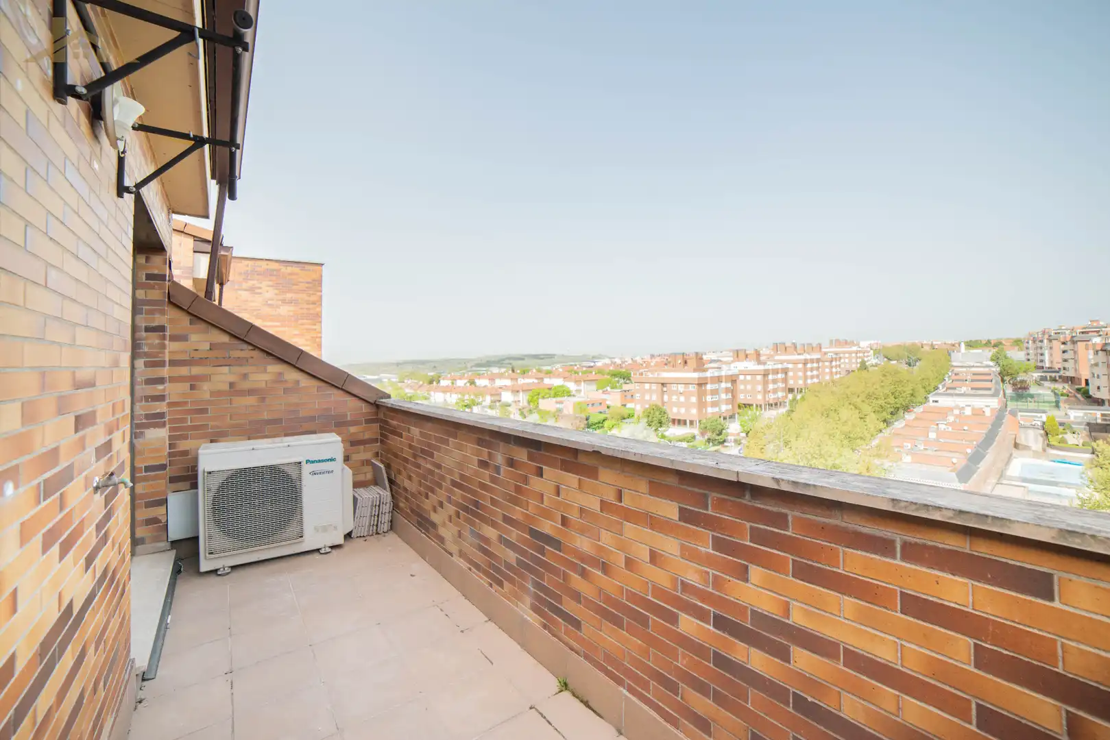Terraza de Ático en venta en Rivas-Vaciamadrid con Aire acondicionado, Calefacción y Jardín privado