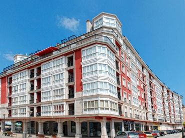 Individual for sale in Avenida de Rosalía de Castro 10
