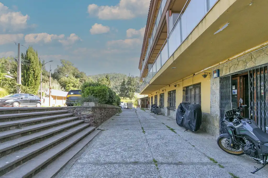 Vista exterior de Local en venda en Torrelles de Llobregat