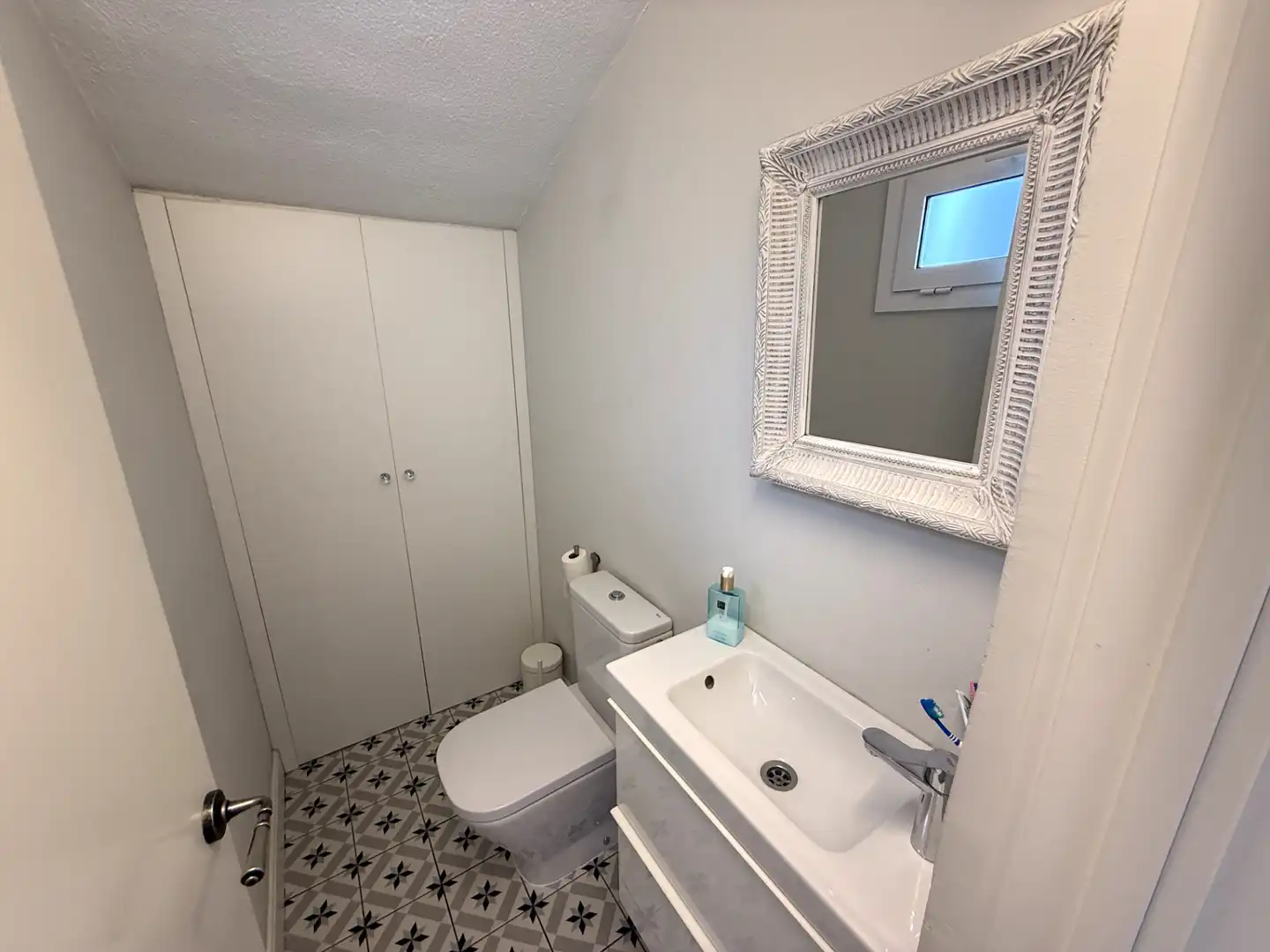 Bathroom of Houses for sale in Sant Joan Despí  with Air Conditioner, Heating and Private garden