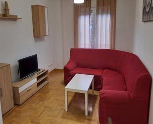 Wohnzimmer von Wohnung miete in Carbajosa de la Sagrada mit Balkon