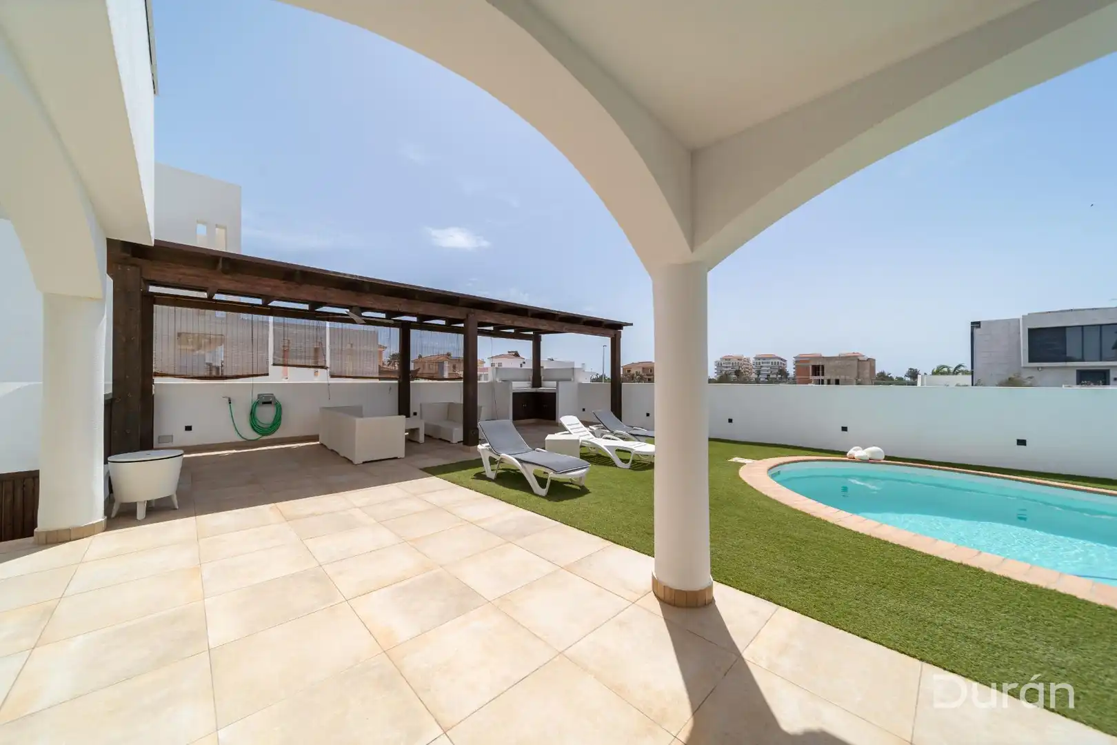 Terraza de Casa o chalet en venta en El Ejido con Aire acondicionado, Jardín privado y Terraza