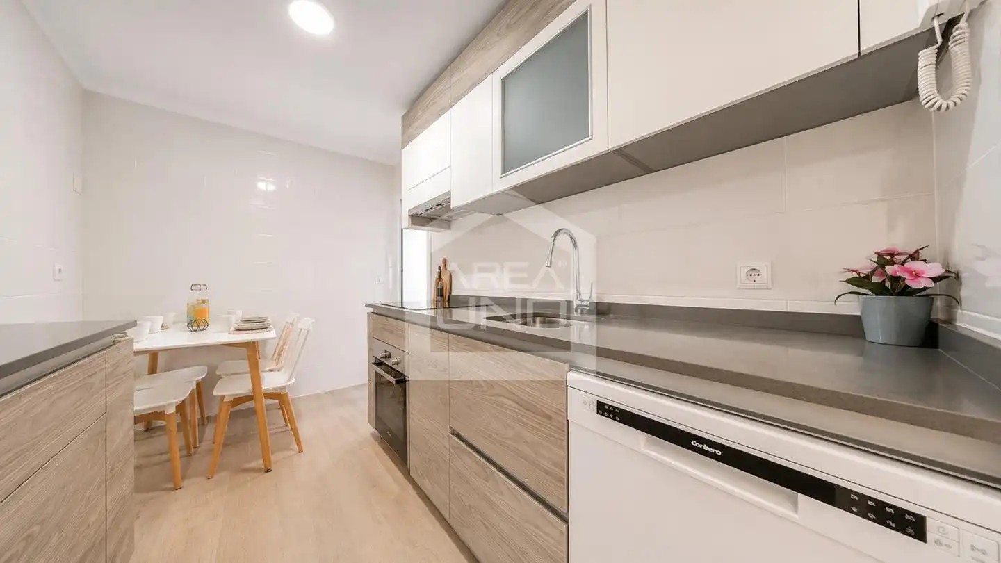 Küche von Wohnung zum Verkauf in Alcorcón mit Klimaanlage, Heizung und Terrasse