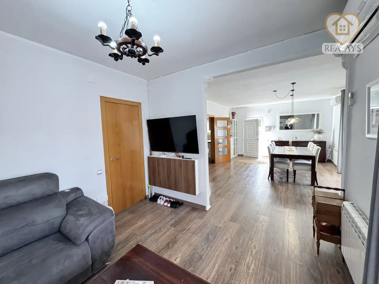 Sala d'estar de Casa o xalet en venda en Olesa de Bonesvalls amb Calefacció, Jardí privat i Parquet