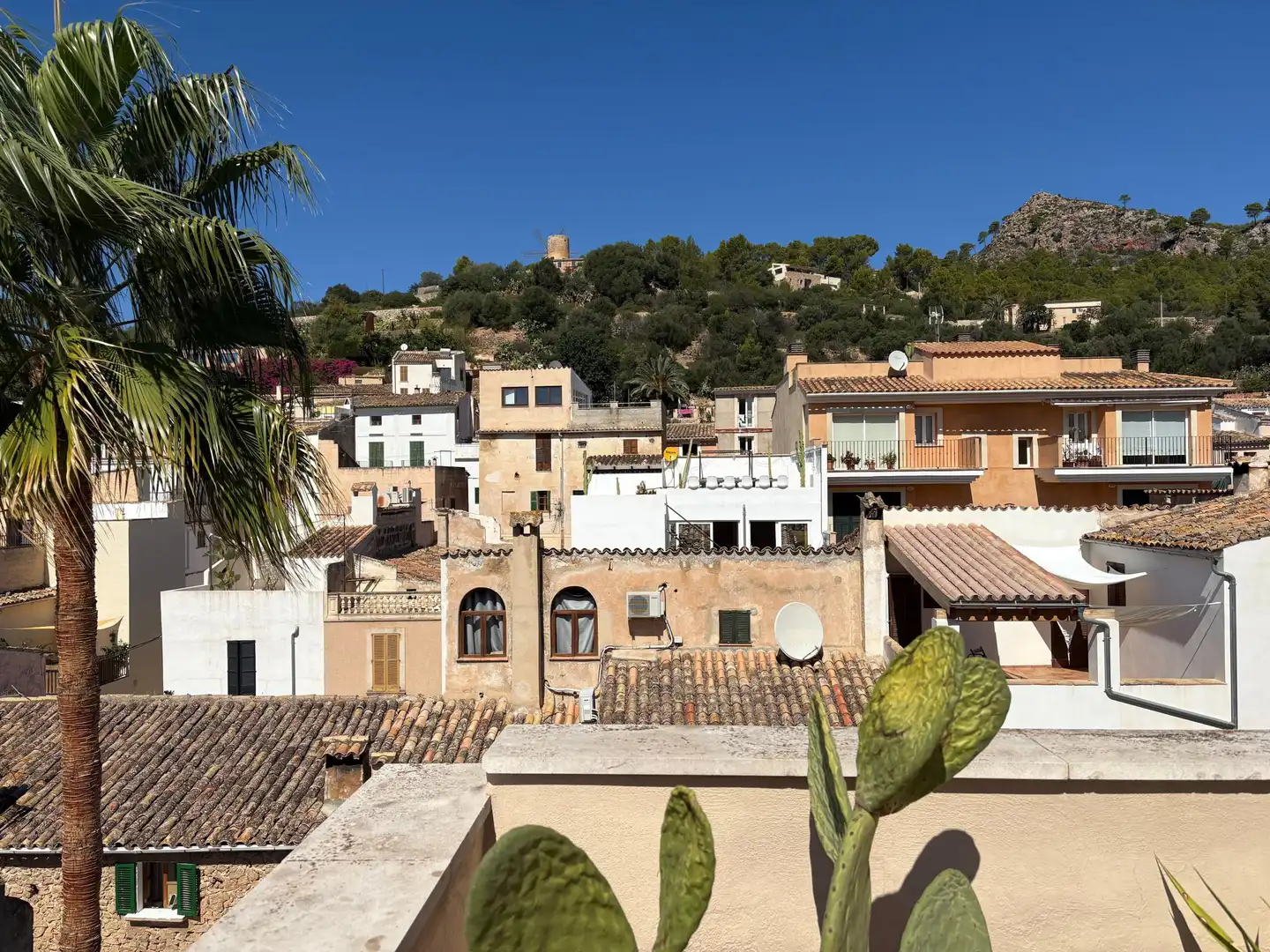 Vista exterior de Apartamento en venta en Andratx con Aire acondicionado, Terraza y Amueblado