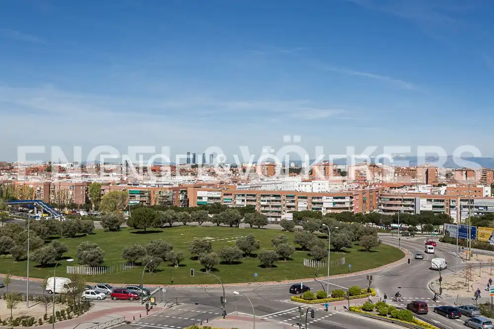 Vista exterior de Apartamento de alquiler en Madrid con Calefacción y Trastero