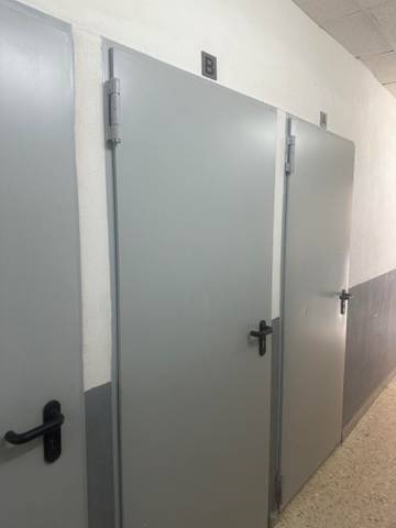 Trastero en Alquiler en Calle la Caramba, 16 en Parque Ayala - Jardín de la Abadía - Huelín