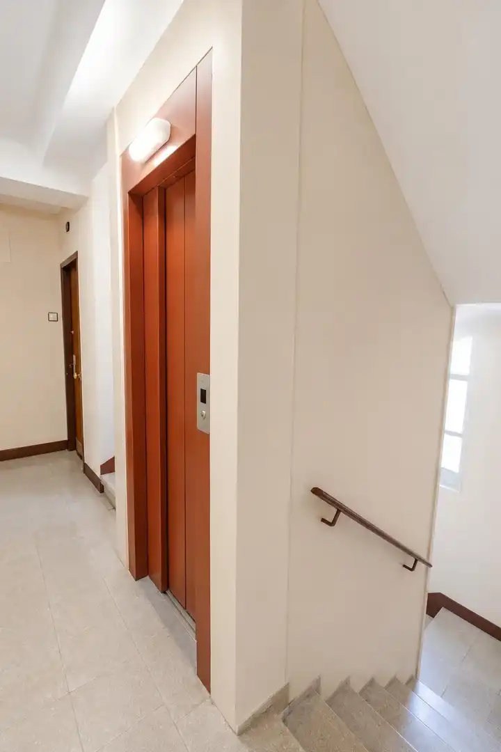 Piso en venta en Zaragoza con Calefacción, Terraza y Amueblado