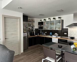 Cuina de Apartament en venda en Villajoyosa / La Vila Joiosa amb Jardí privat, Terrassa i Balcó