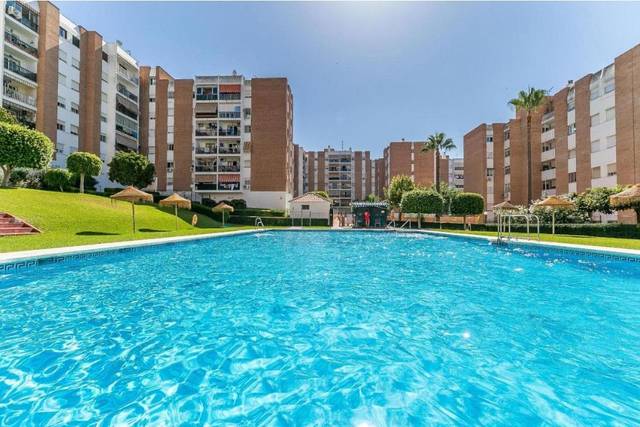 Piso en Venta en Calle DATIL en Arroyo de la Miel