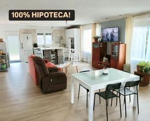 Sala d'estar de Casa o xalet en venda en Cabra del Camp amb Calefacció, Jardí privat i Terrassa