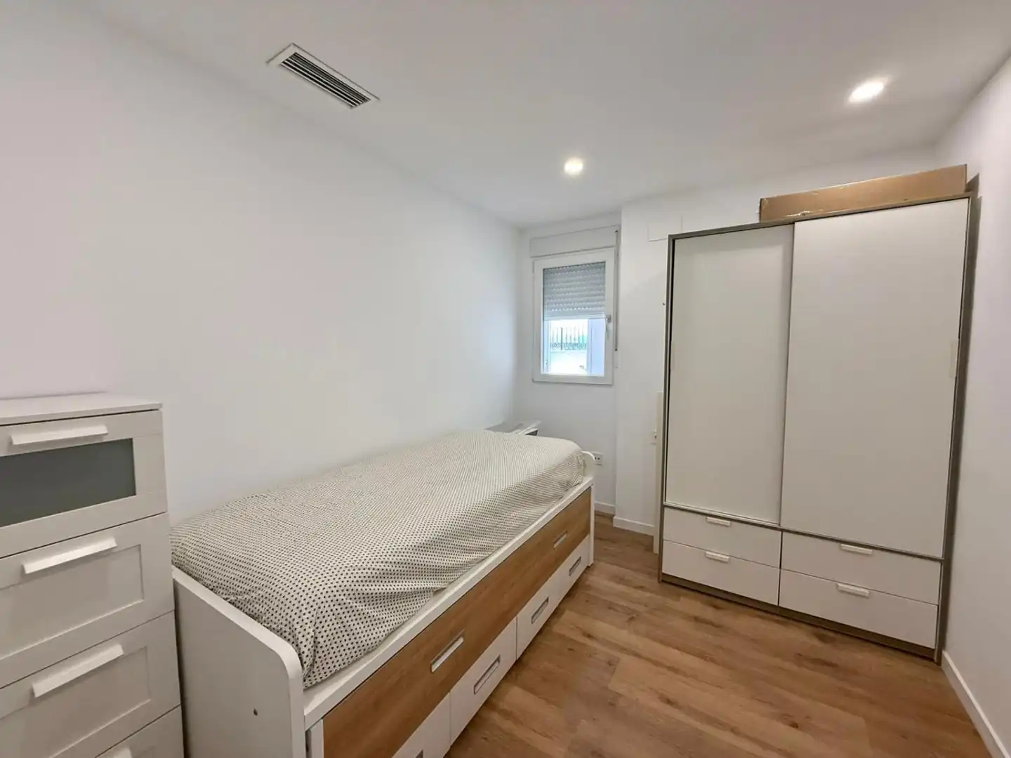 Bedroom of Attic for sale in Aspe  with Air Conditioner, Terrace and Storage room