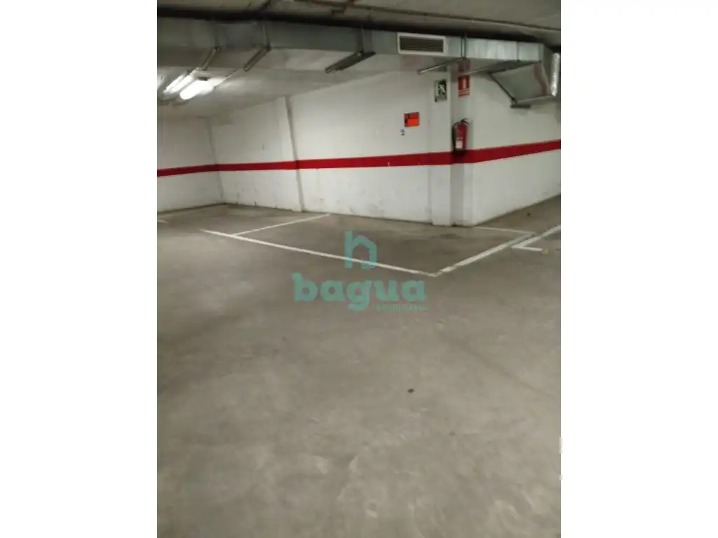 Einzelparkplatz zum Verkauf in Almendralejo