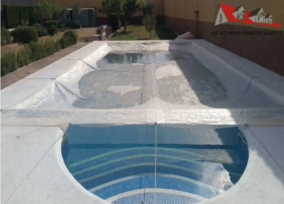 Swimming pool of Houses for sale in Albacete  with Private garden and Swimming Pool