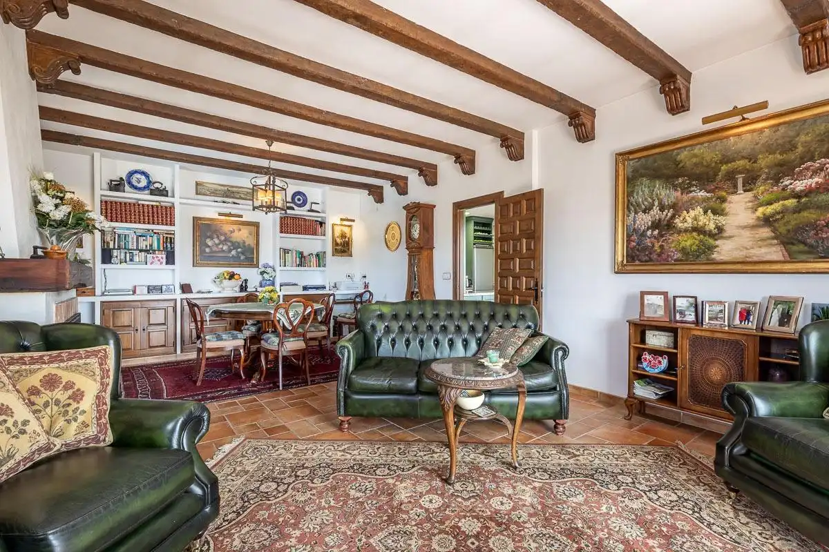Sala de estar de Finca rústica en venta en Alcalá la Real con Calefacción y Terraza