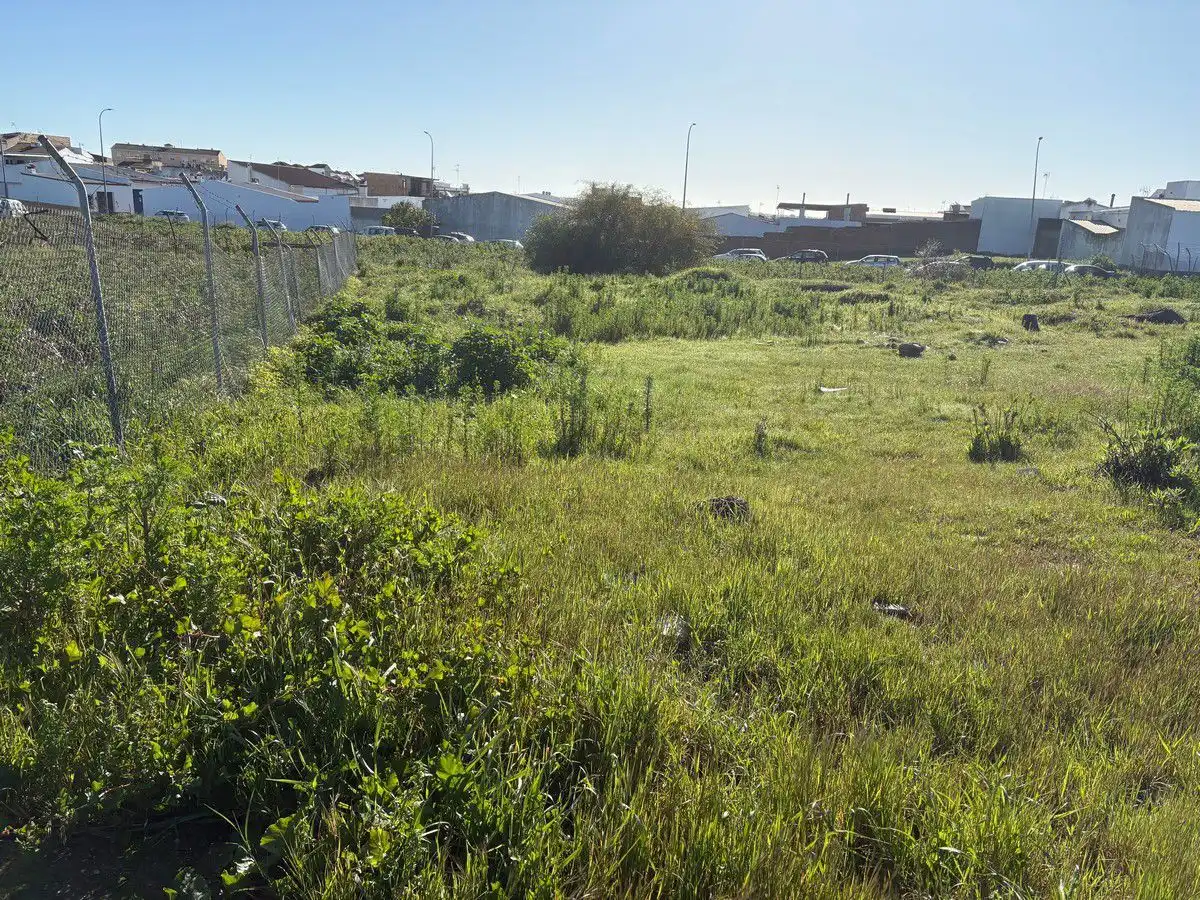 Terreny industrial en venda a Bollullos Par del Condado