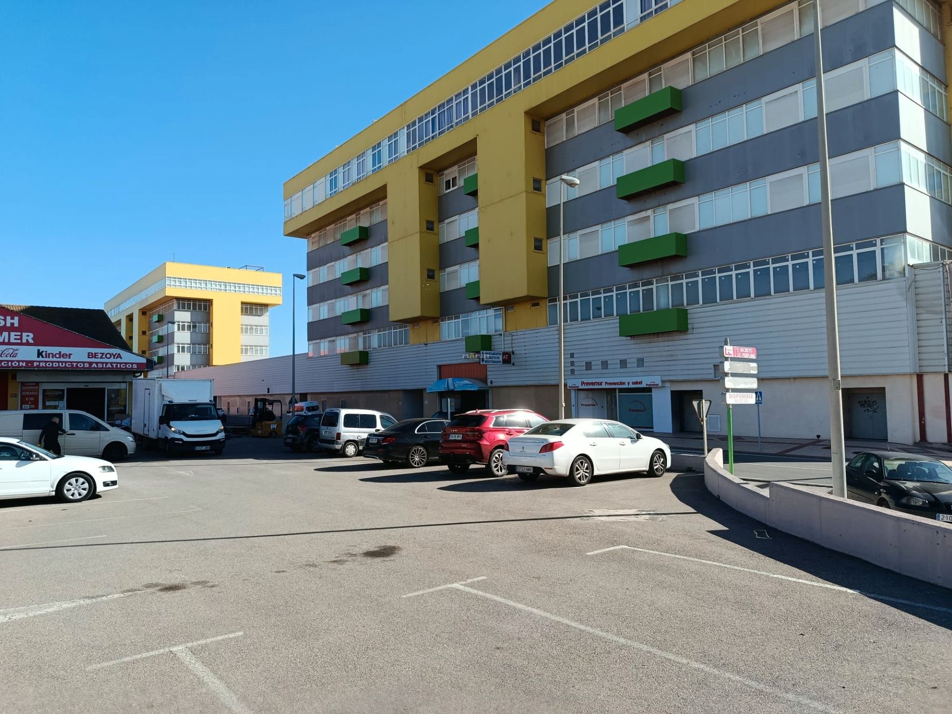 Parking de Oficina de alquiler en Cartagena con Aire acondicionado, Calefacción y Trastero