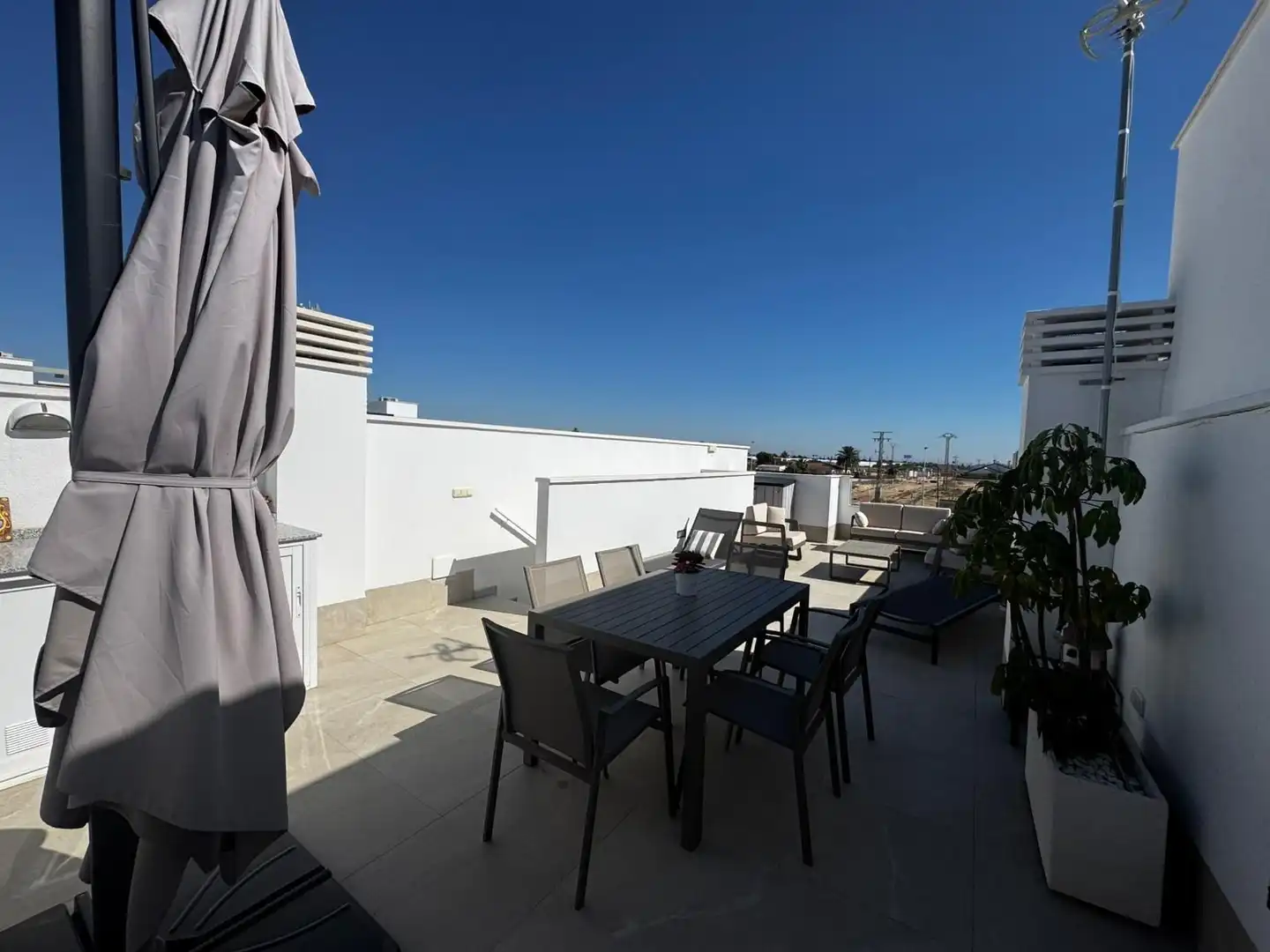 Terrassa de Dúplex en venda en San Pedro del Pinatar amb Aire condicionat, Calefacció i Jardí privat