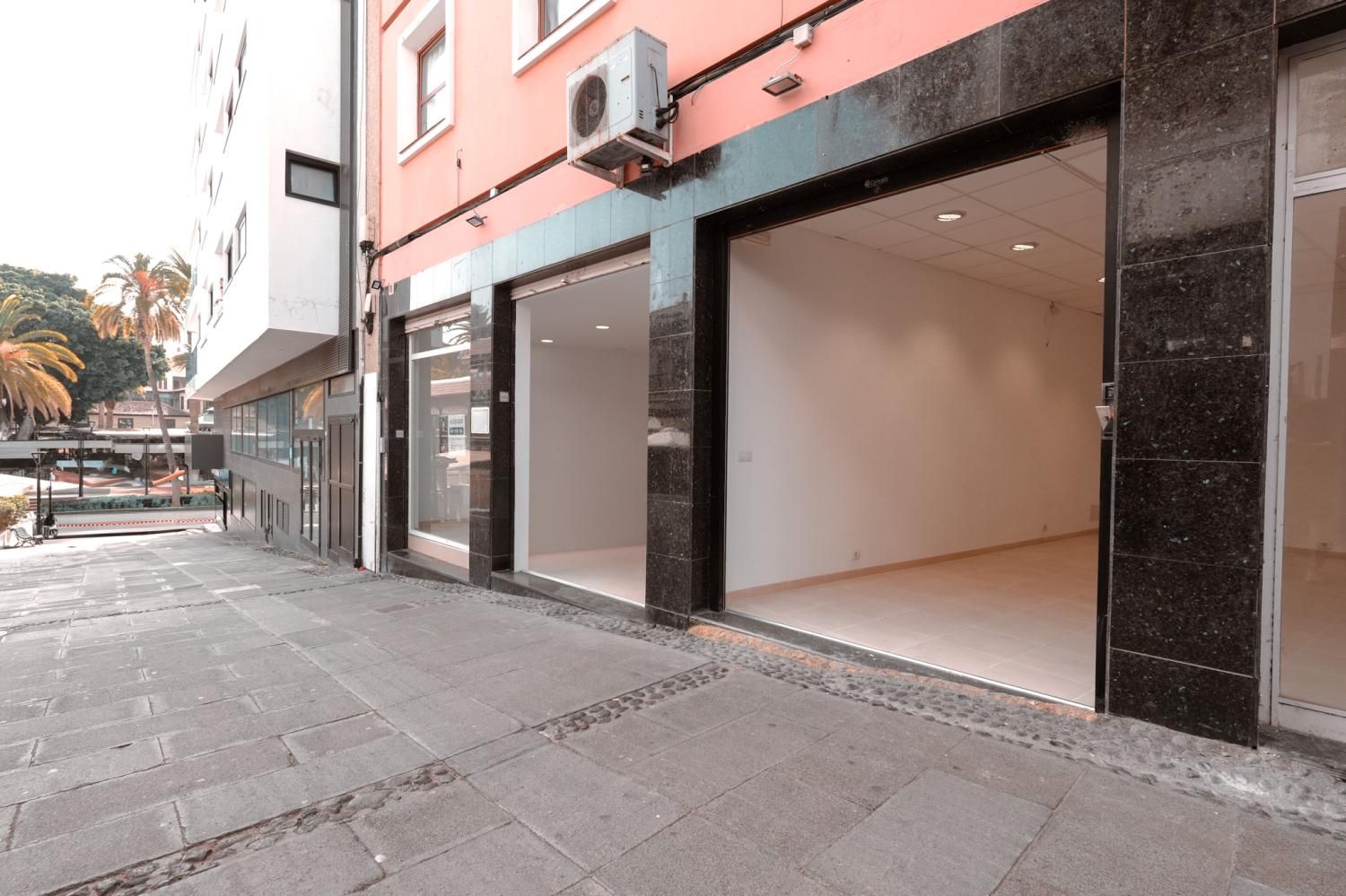 Local de alquiler en Playa Jardín