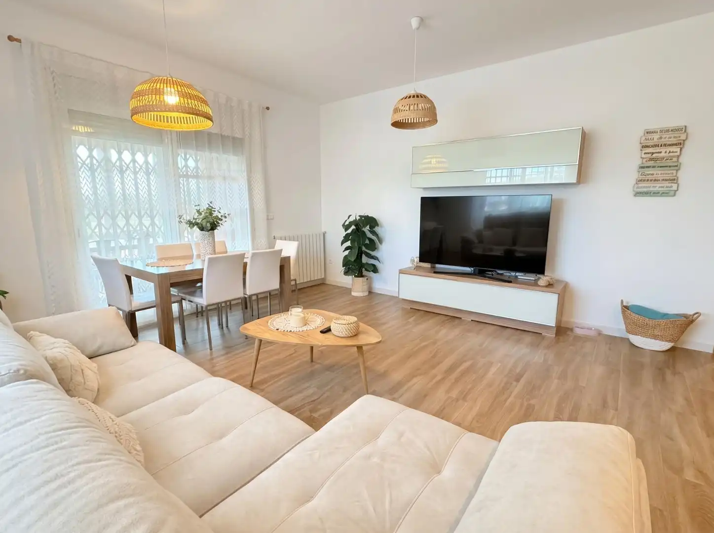 Sala d'estar de Casa o xalet en venda en Aigües amb Calefacció i Terrassa