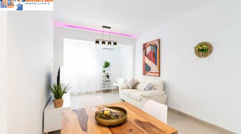Foto 2 de Piso en venta en Avenida Don Bosco, Barrio de Zaidín, Granada
