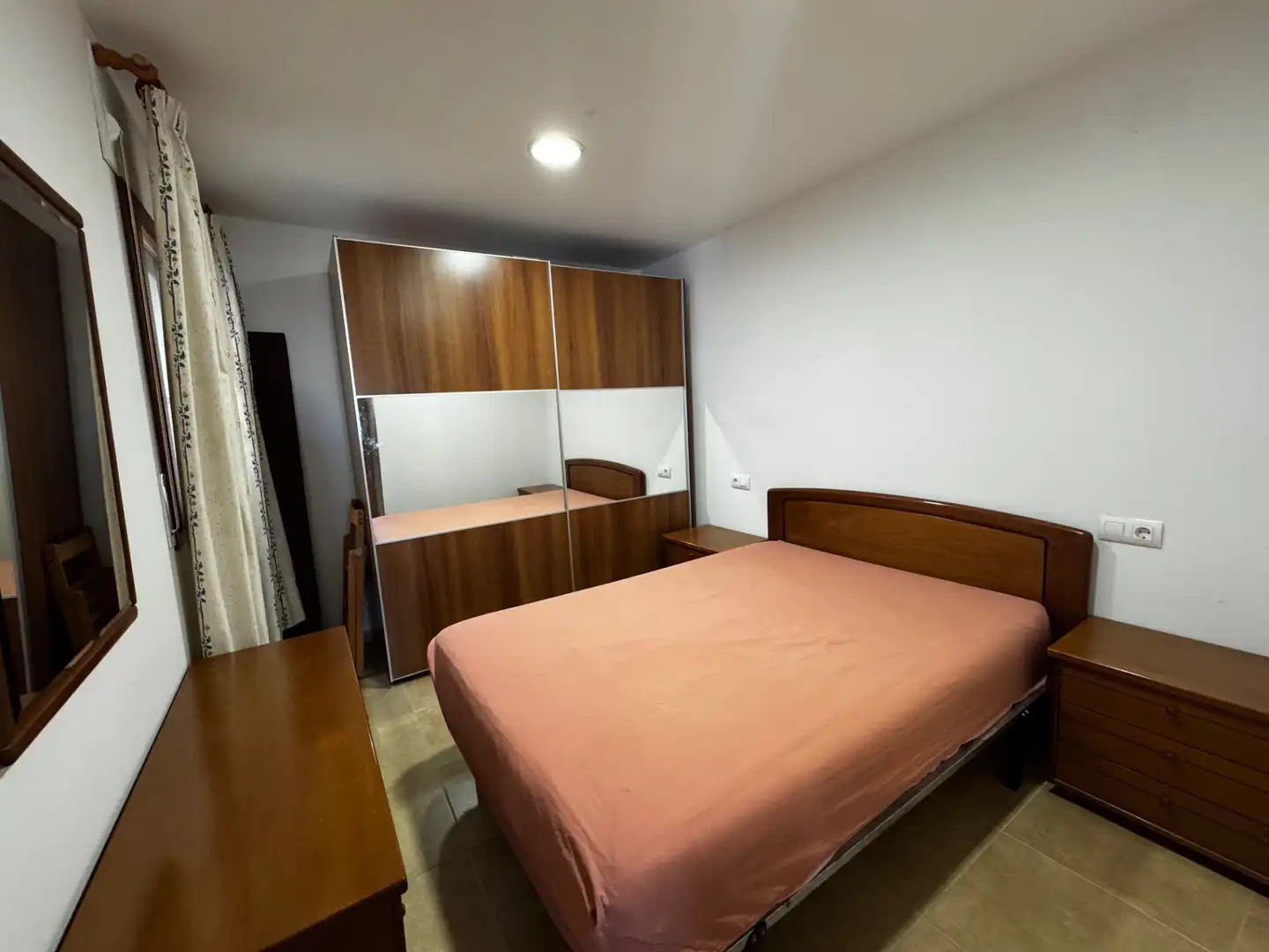Bedroom of Flat for sale in Arnes  with Air Conditioner, Furnished and Oven