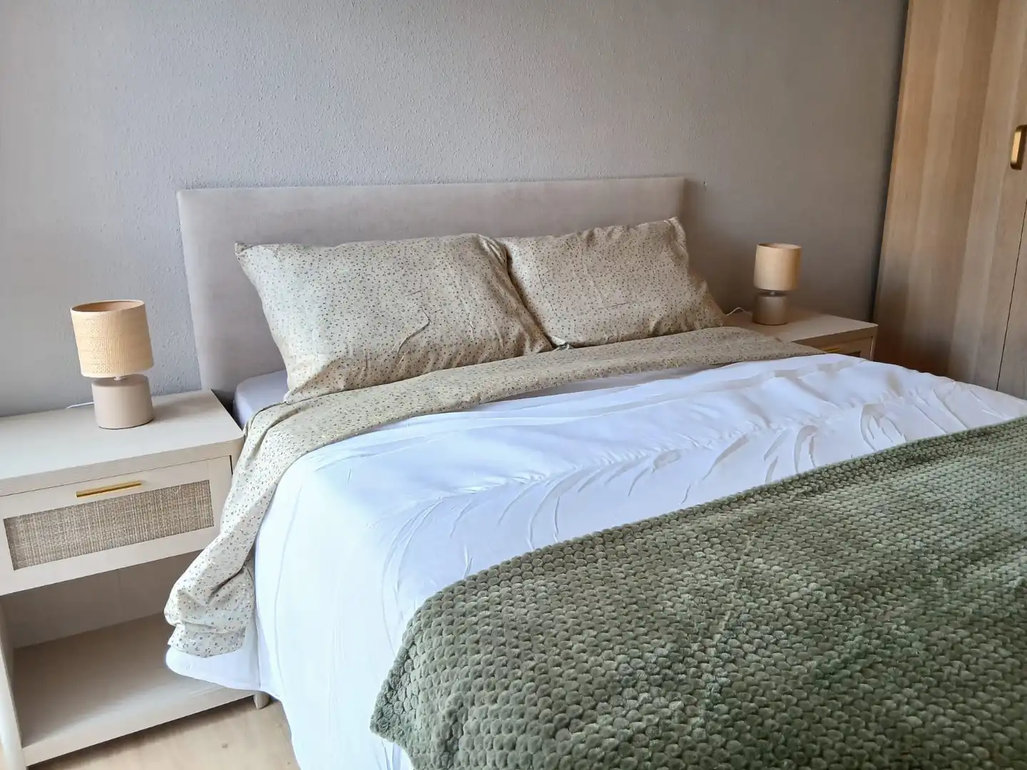 Schlafzimmer von Wohnung zur Miete in La Almunia de Doña Godina  mit Heizung, Parkett und Terrasse