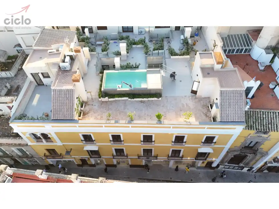 Piscina de Piso de alquiler en Sevilla con Terraza, Piscina y Amueblado