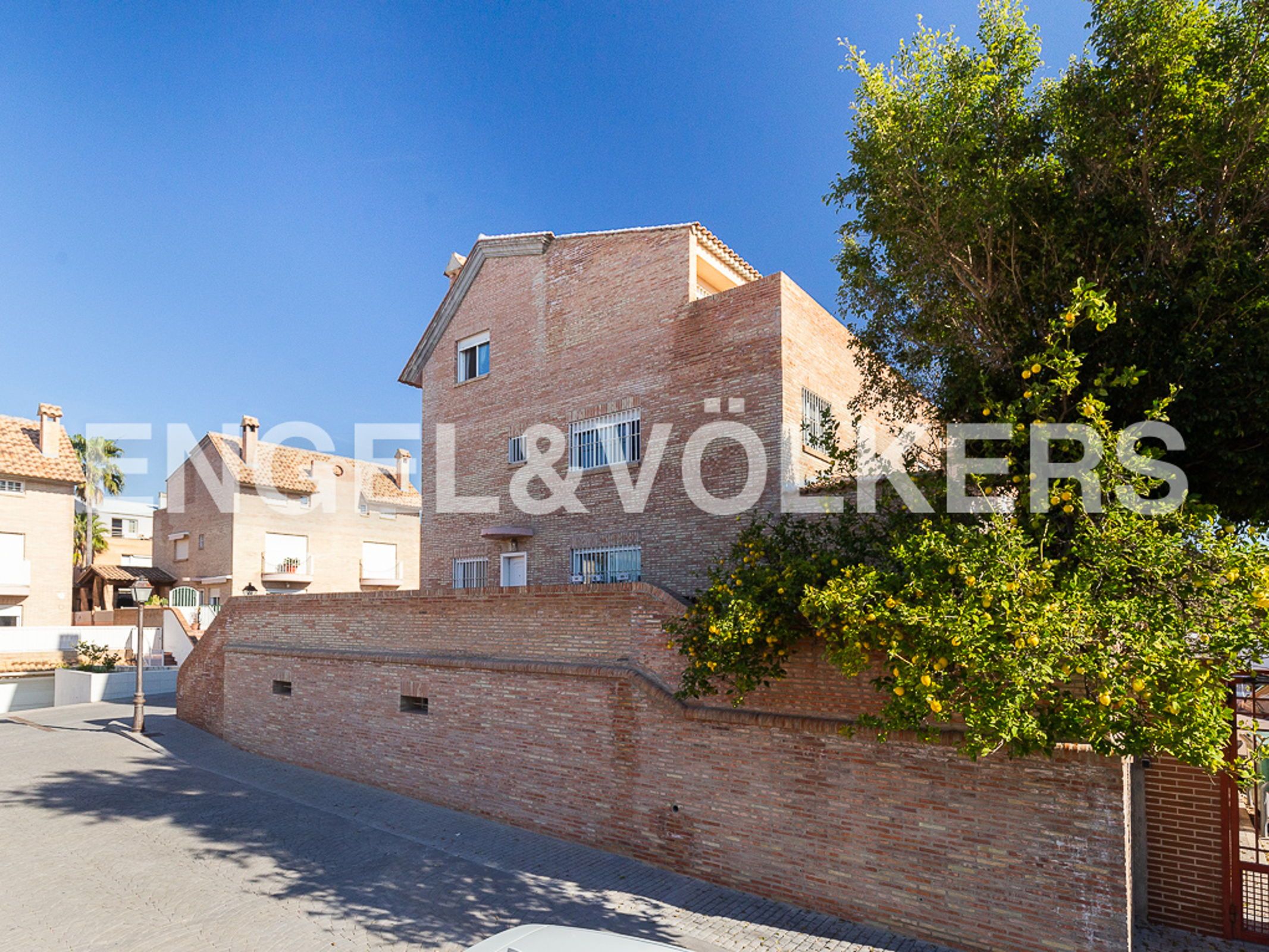 Exterior view of House or chalet for sale in Bétera  with Air Conditioner, Heating and Private garden