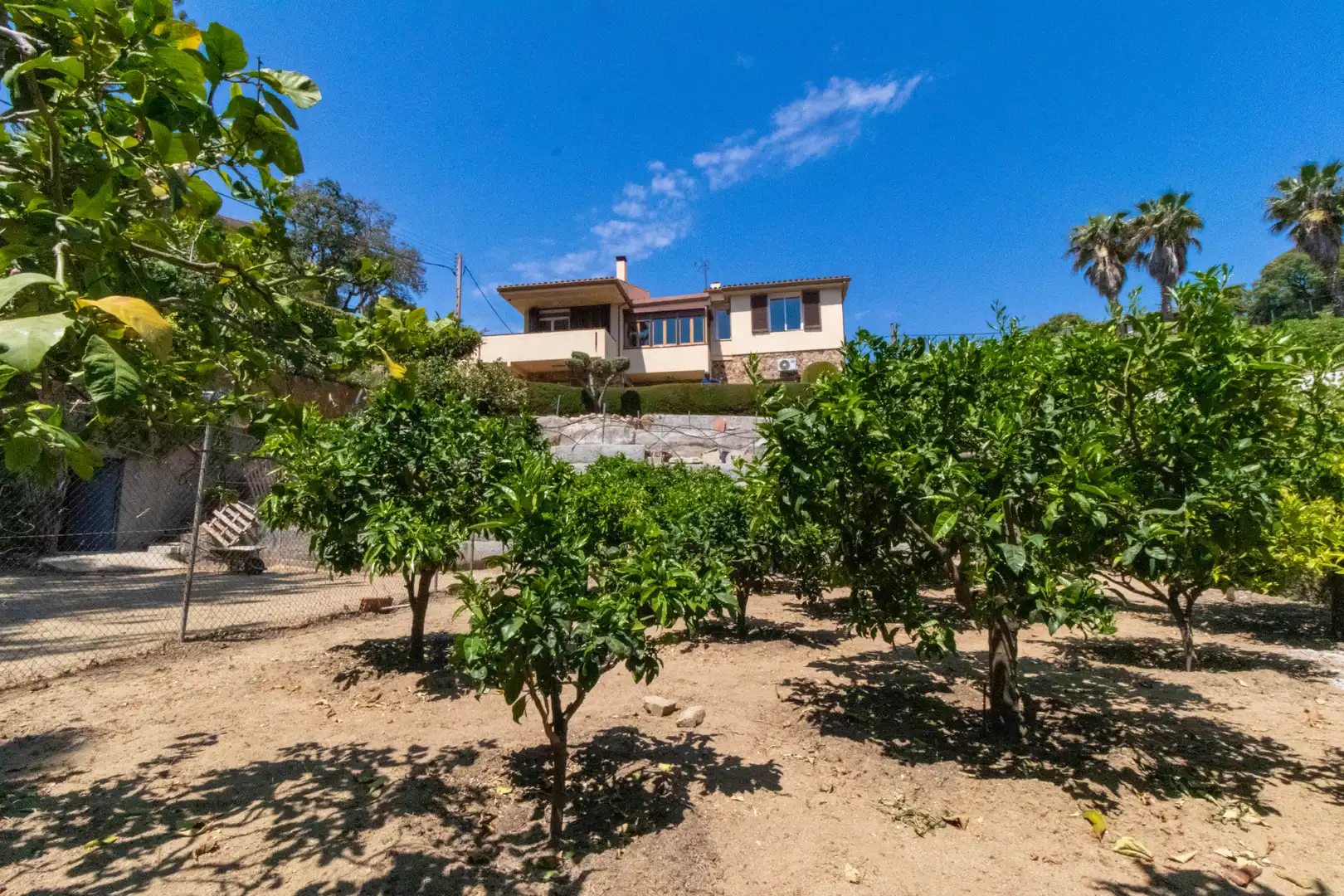 Vista exterior de Casa o xalet en venda en Sant Cebrià de Vallalta amb Calefacció, Jardí privat i Terrassa