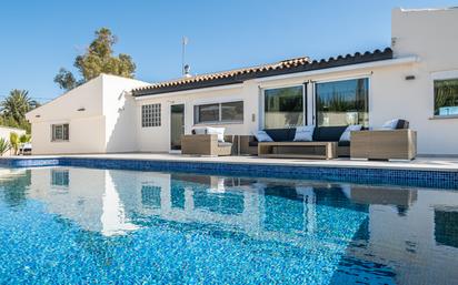 Schwimmbecken von Haus oder Chalet zum verkauf in La Nucia mit Terrasse und Schwimmbad