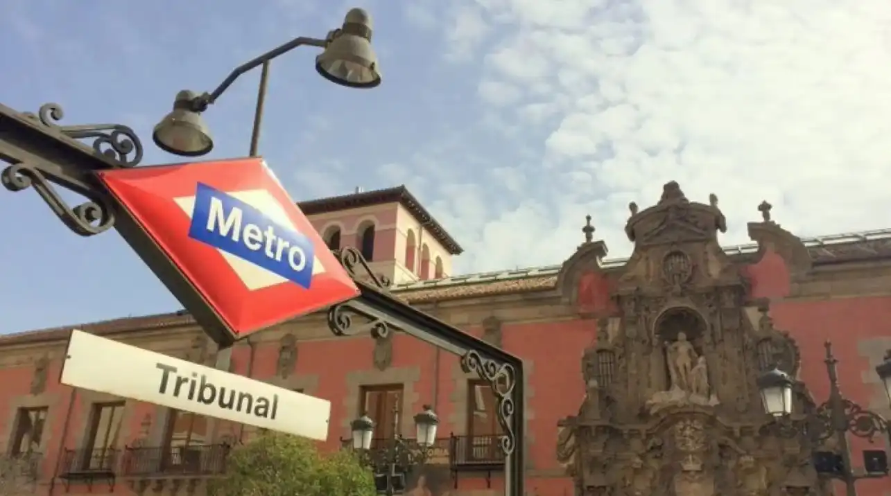 Vista exterior de Local en traspaso en Madrid con Amueblado y Alarma