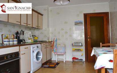 Kitchen of Flat for sale in Villarcayo de Merindad de Castilla la Vieja  with Furnished and Balcony