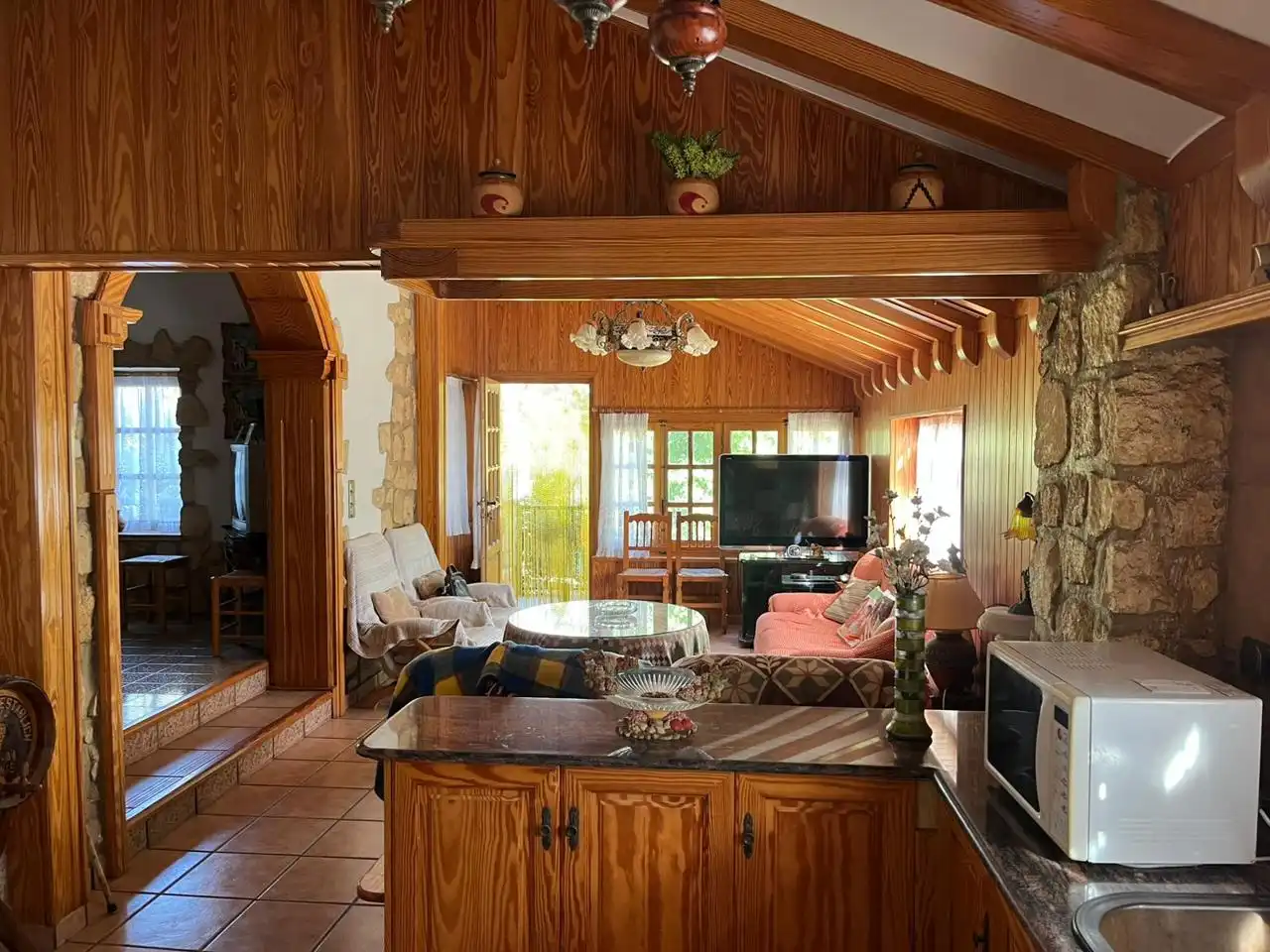 Sala de estar de Casa o chalet en venta en Salinas con Aire acondicionado, Jardín privado y Terraza