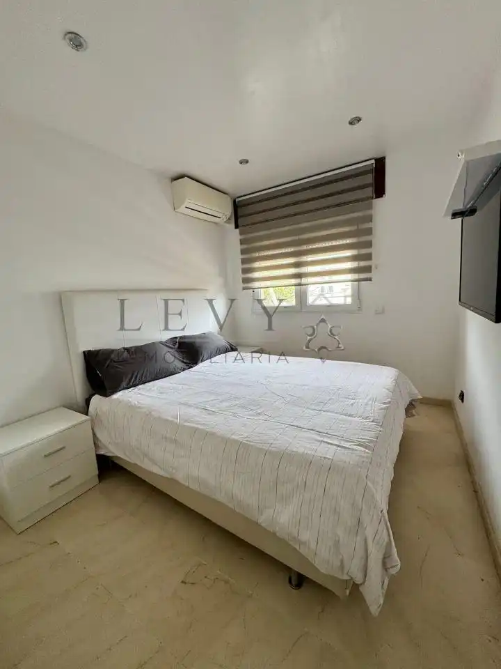 Habitación de Apartamento en venta en Marbella con Aire acondicionado, Calefacción y Terraza