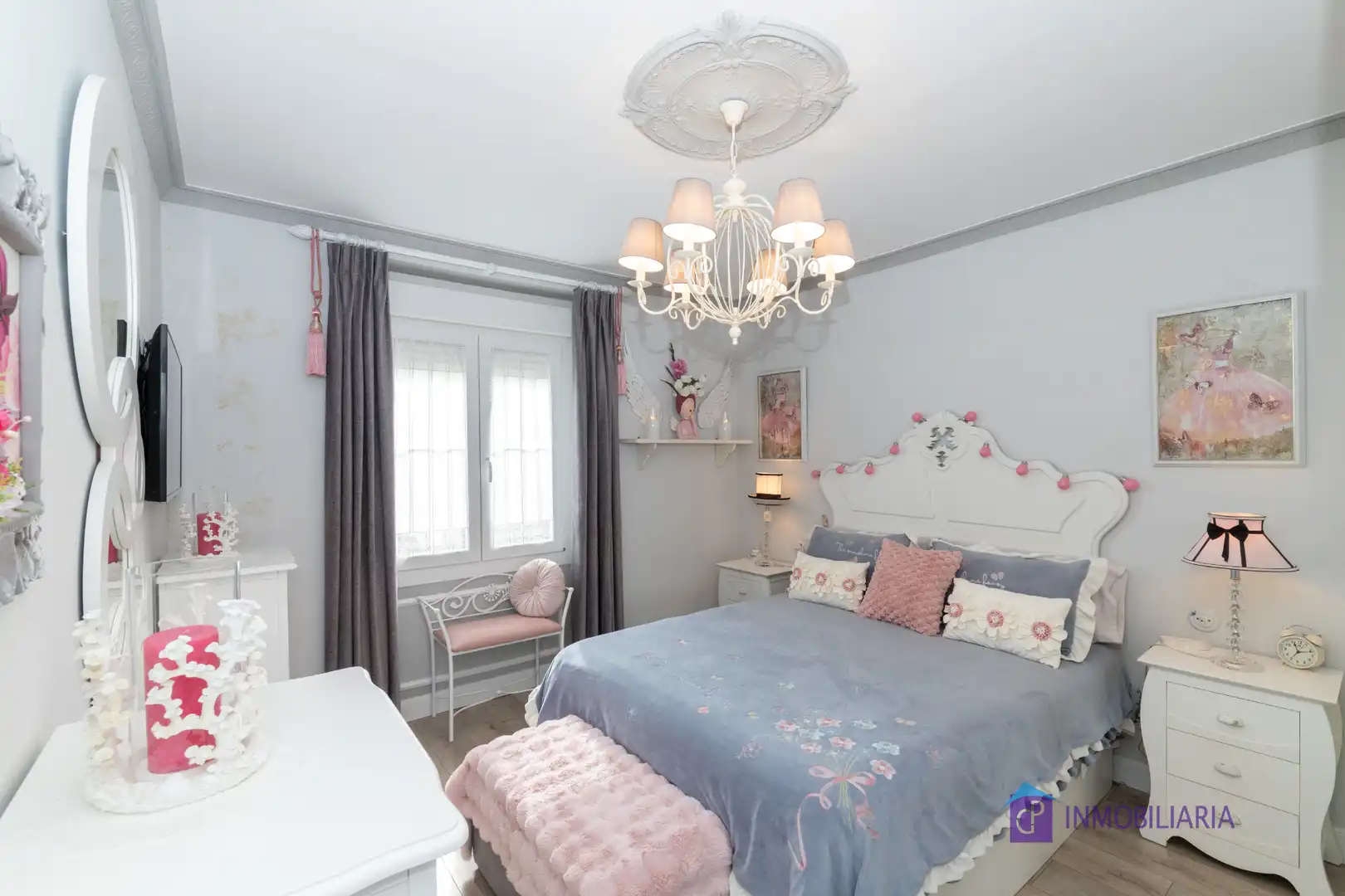 Habitación de Piso en venta en Zaragoza con Aire acondicionado, Calefacción y Horno