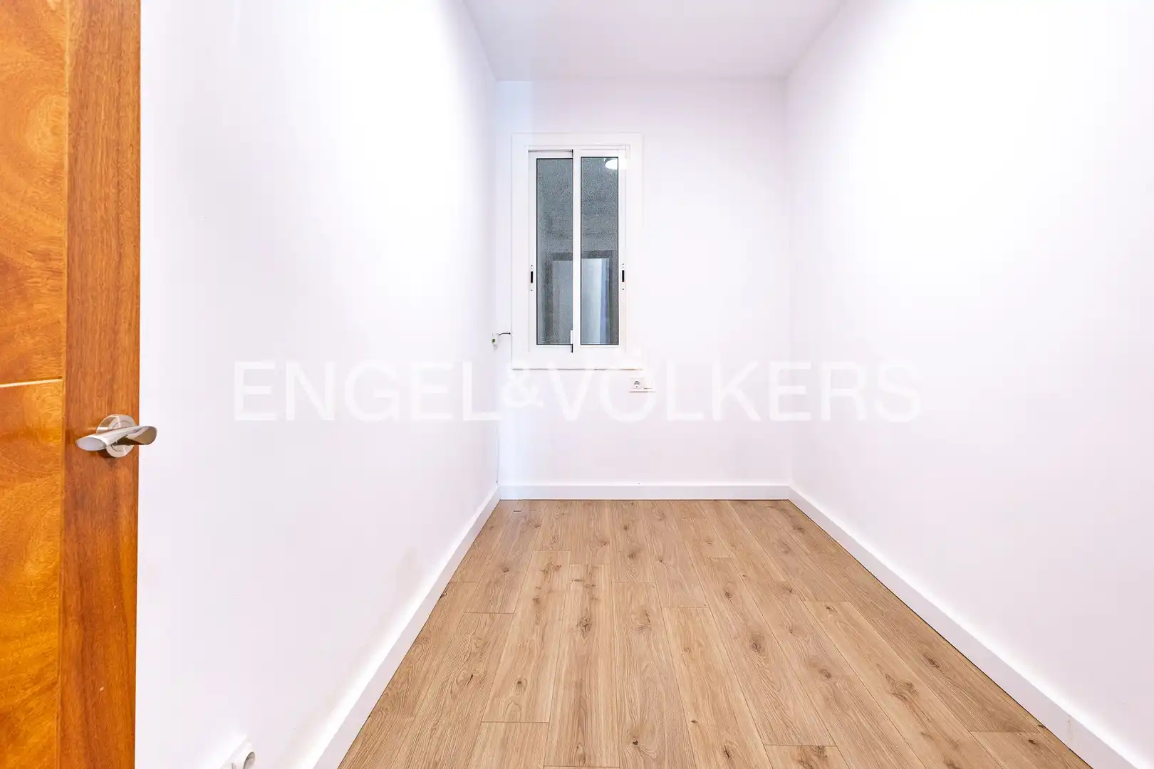 Comedor de Piso en venta en Barcelona con Aire acondicionado, Calefacción y Balcón