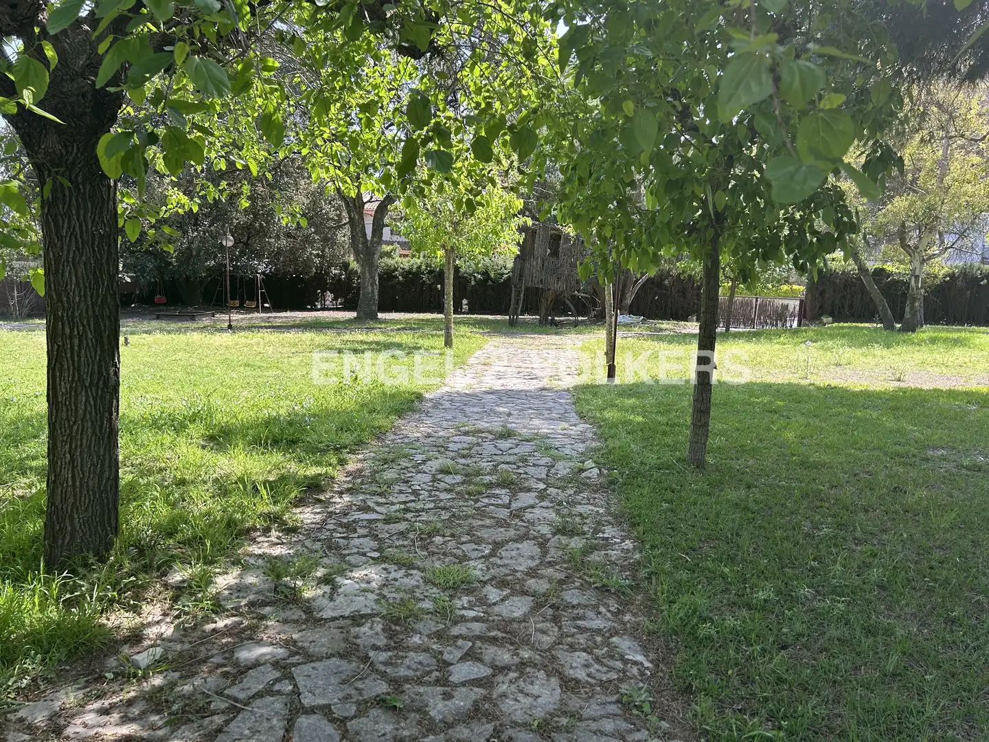 Terreny residencial en venda a Pallejà, imagen 3