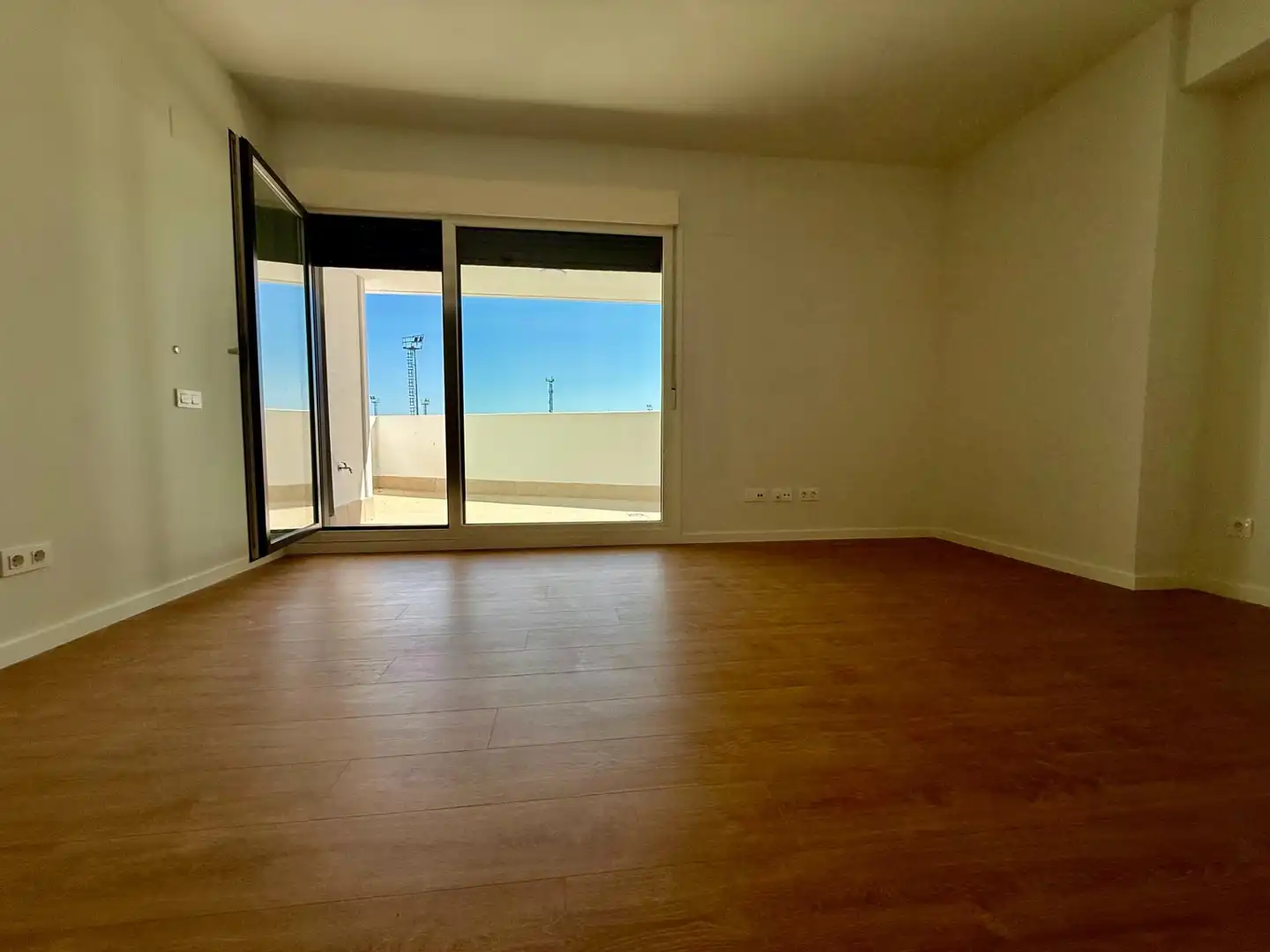 Wohnzimmer von Wohnung zur Miete in Sevilla mit Klimaanlage, Heizung und Privatgarten