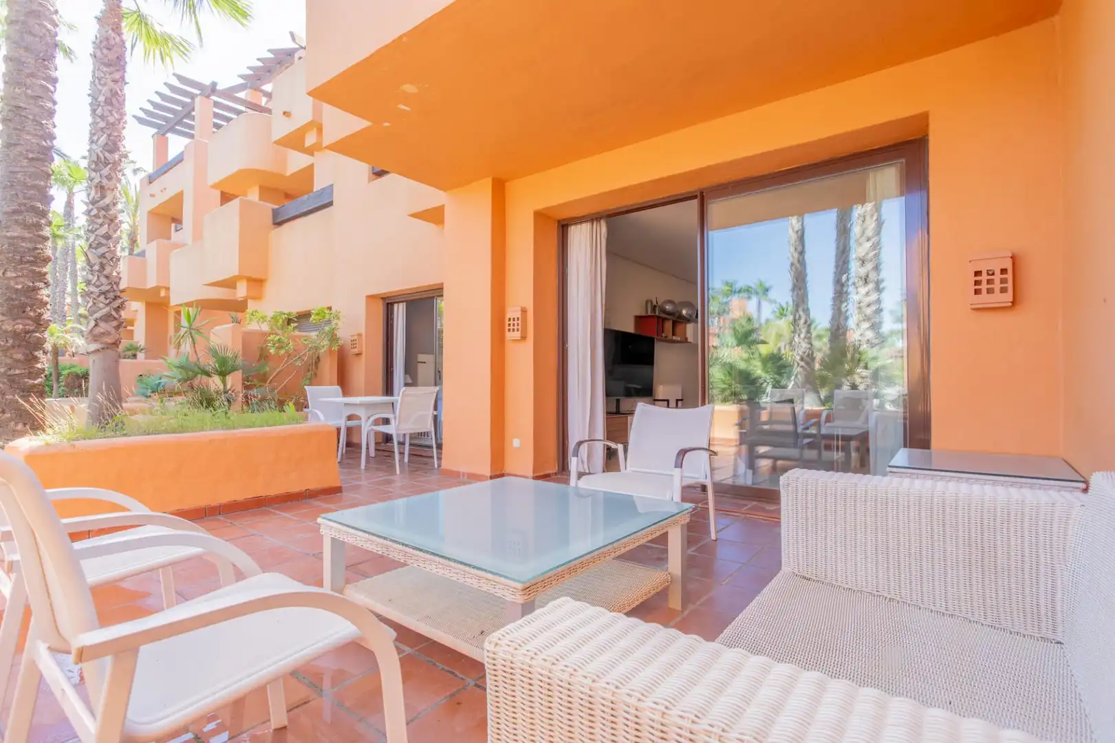 Terraza de Apartamento en venta en Chiclana de la Frontera con Jardín privado y Piscina comunitaria