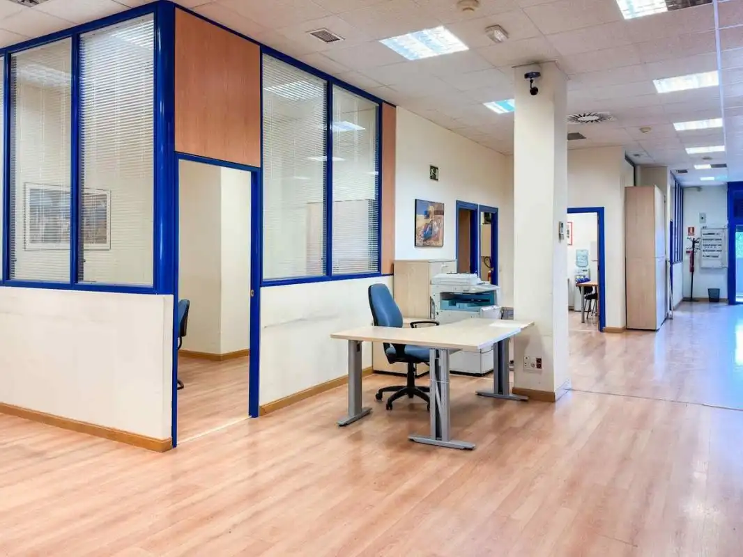 Bureau avec ascenseur à vendre à Calle de Isabel Colbrand, imagen 12