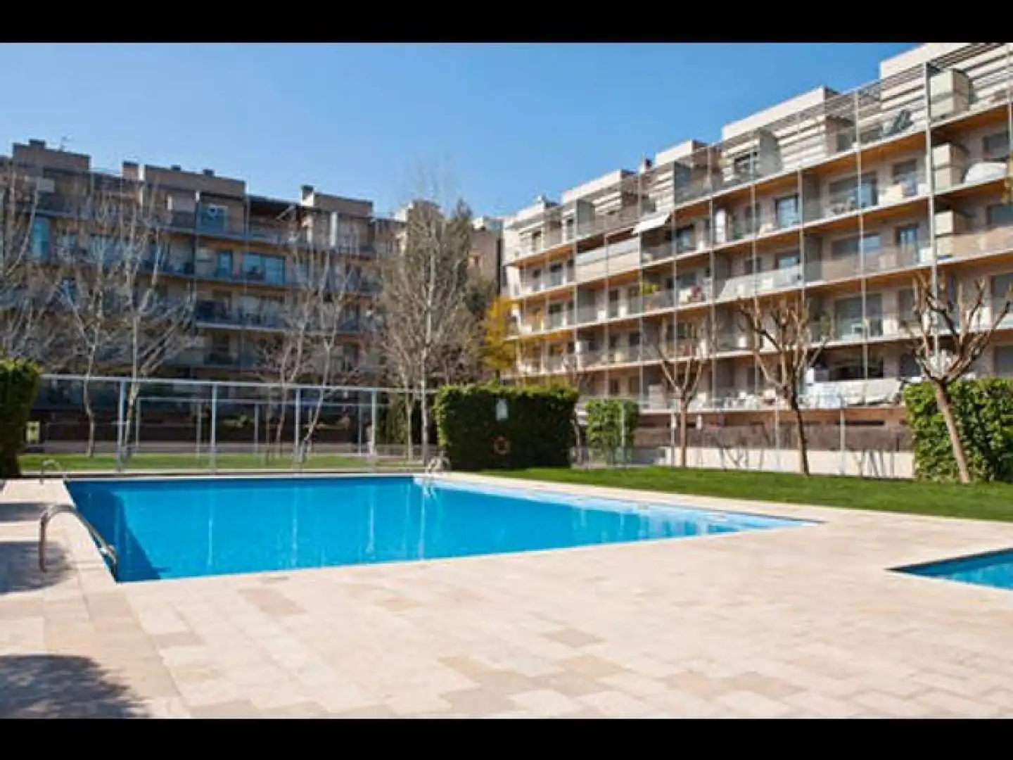 Swimming pool of Study for share in Sant Martí