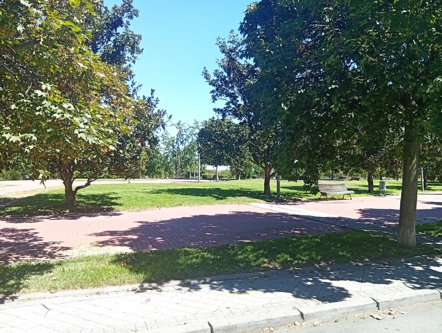 Vista exterior de Piso en venta en Leganés con Aire acondicionado, Calefacción y Jardín privado