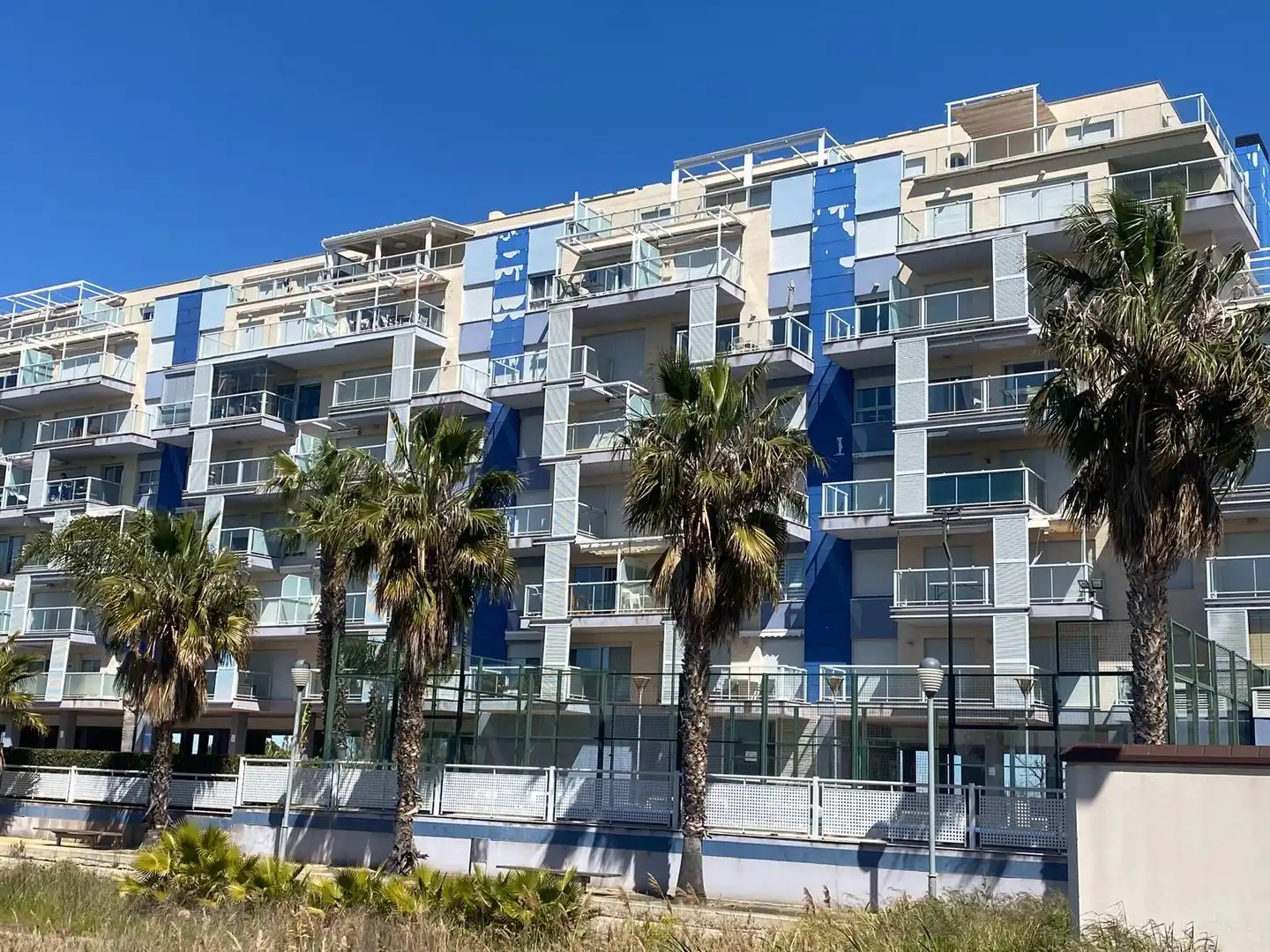 Vista exterior de Pis en venda en Moncofa amb Aire condicionat, Calefacció i Jardí privat