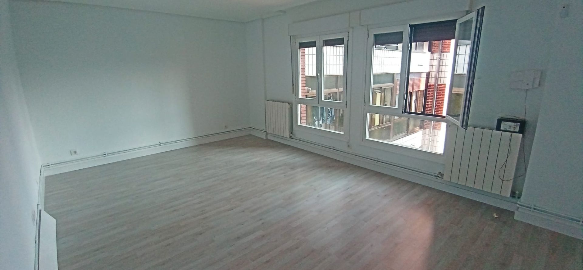 Bedroom of Flat for sale in Erandio