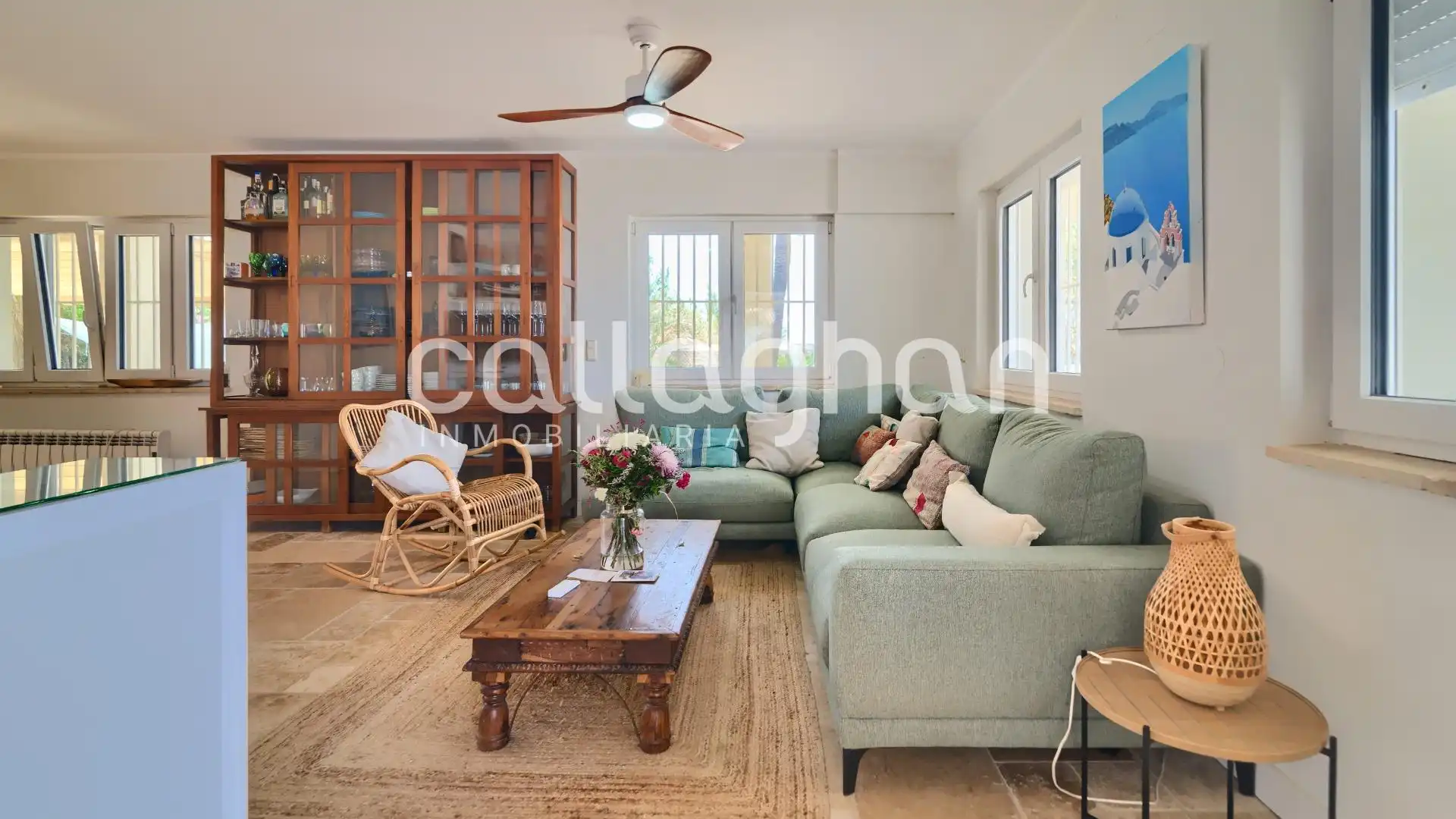 Sala d'estar de Casa o xalet de lloguer en Dénia amb Aire condicionat, Calefacció i Jardí privat