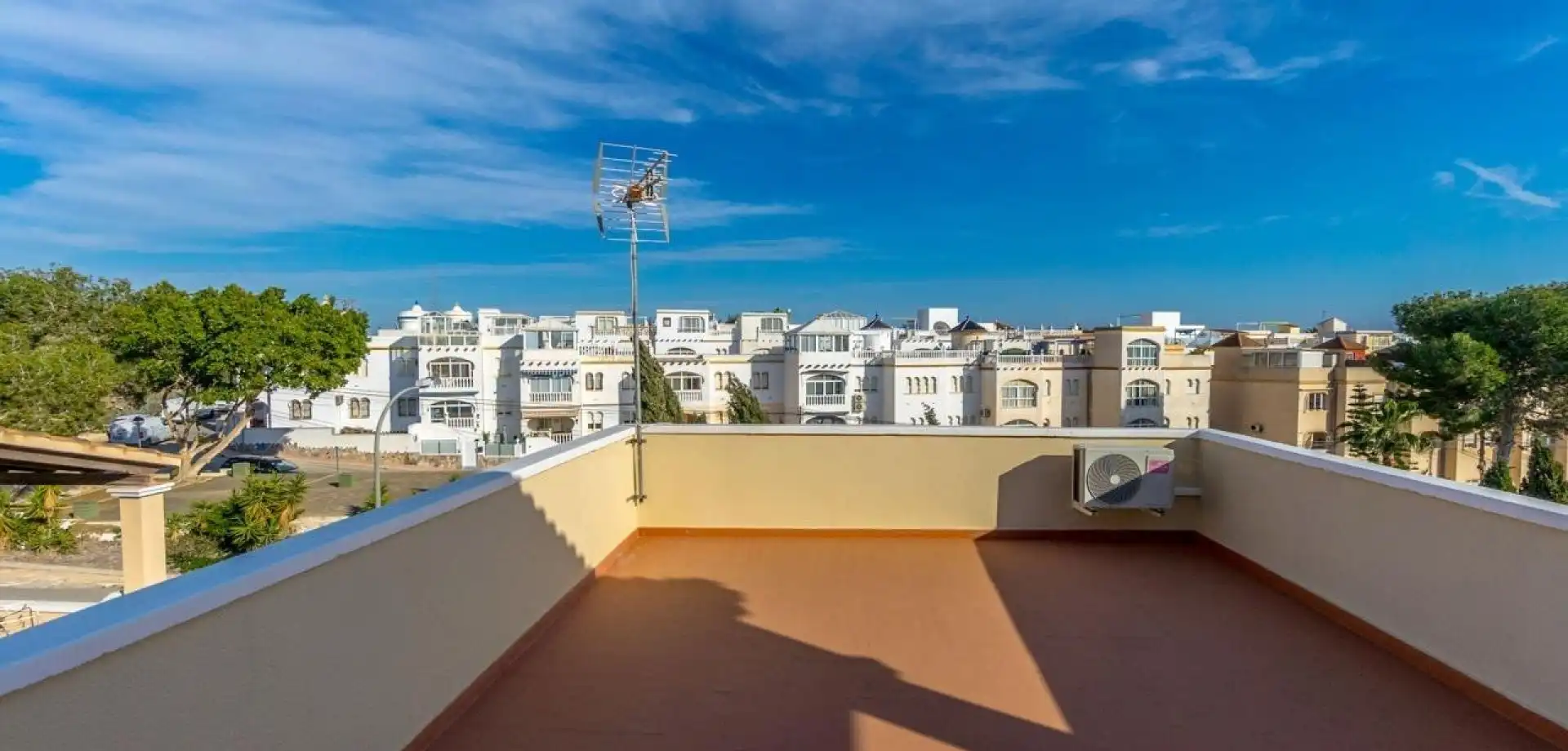 Casa con piscina en venta en San Miguel de Salinas, imagen 2