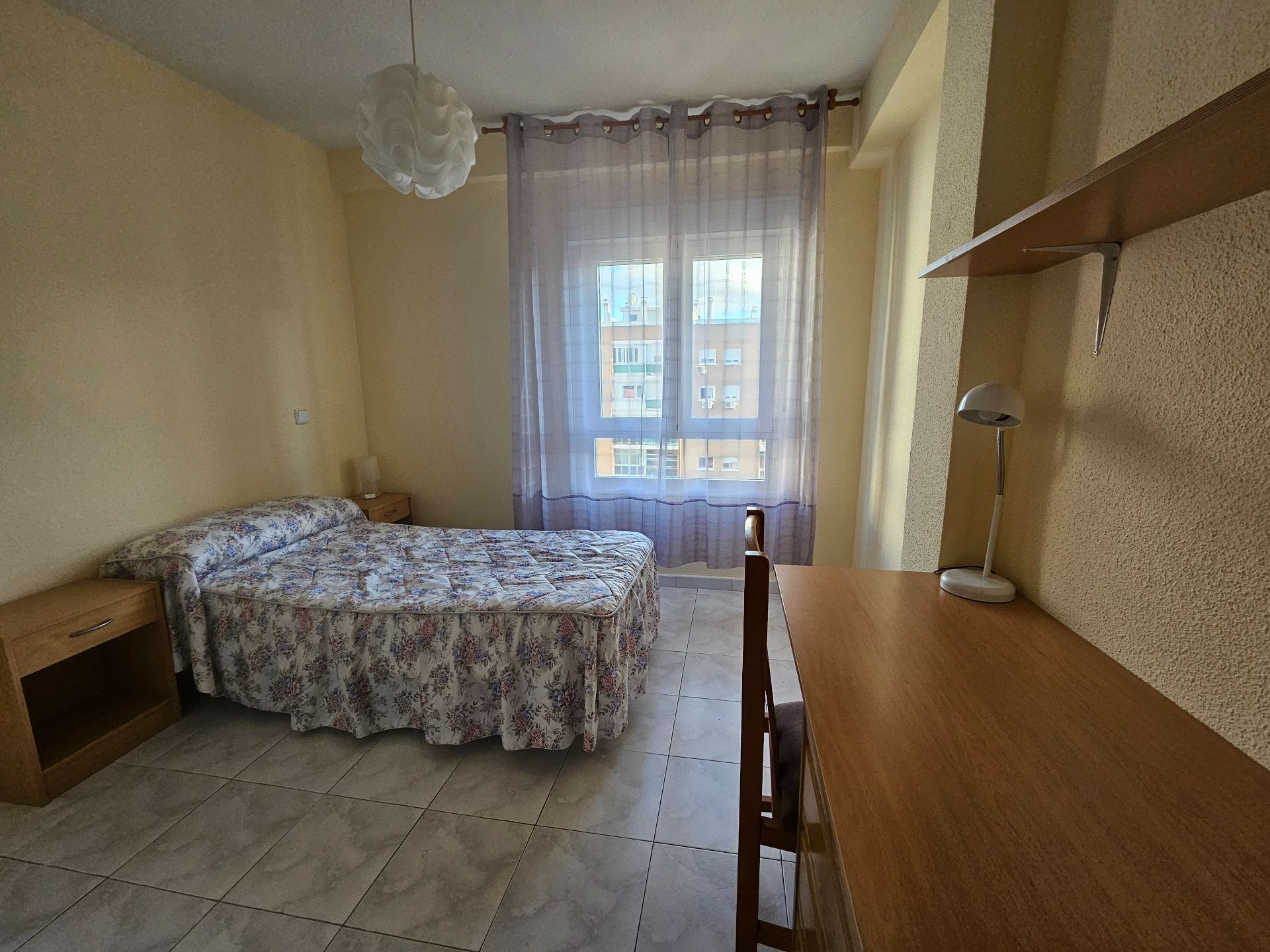 Bedroom of Flat to rent in  Madrid Capital  with Heating, Terrace and Furnished