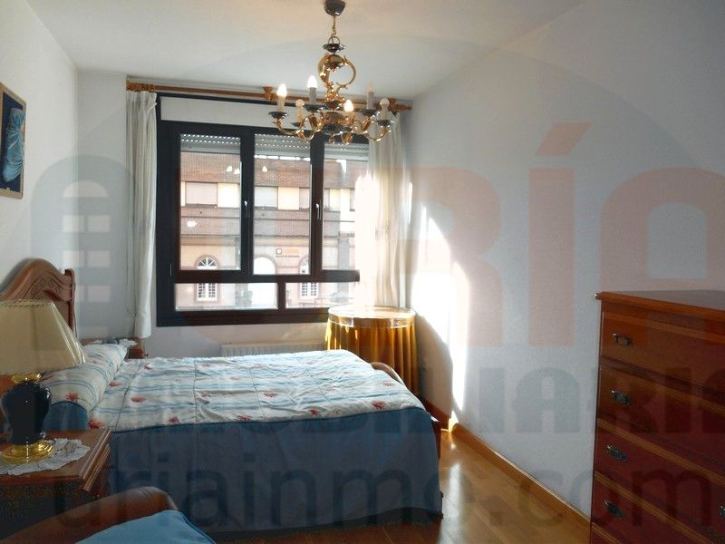 Pis en venda a Calle Dr Francisco Grande Covian, 1, Teatinos - Los Prados, Milán - Pumarín - Teatinos