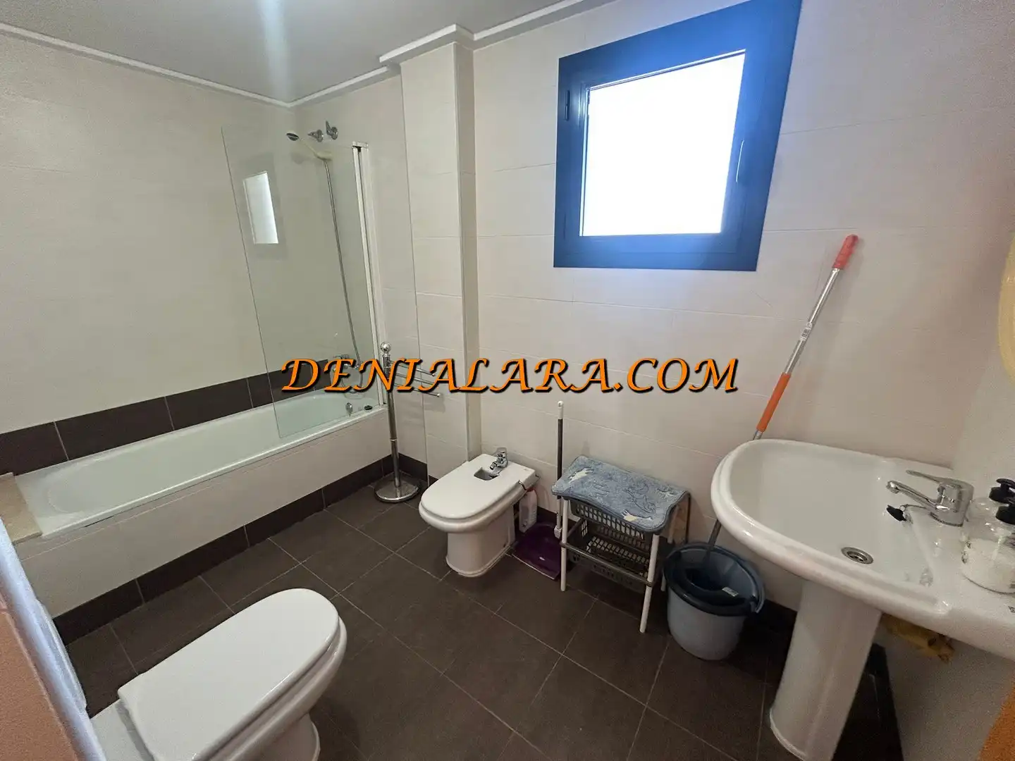Baño de Ático en venta en Dénia con Aire acondicionado, Terraza y Trastero